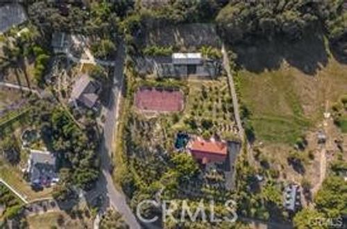 2440 Los Alisos Dr, Fallbrook, CA, 92028 | Card Image