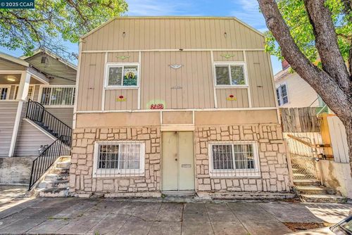 2150 35th Ave, Oakland, CA, 94601-3125 | Card Image
