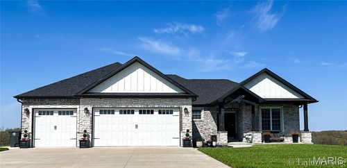 303 Orange Bowl Dr, Cape Girardeau, MO, 63701-4643 | Card Image