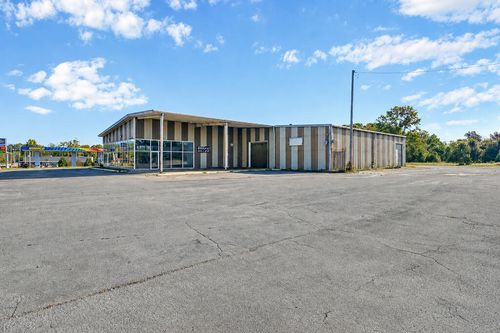 3832 Main Street, Pikeville, TN, 37367 | Card Image