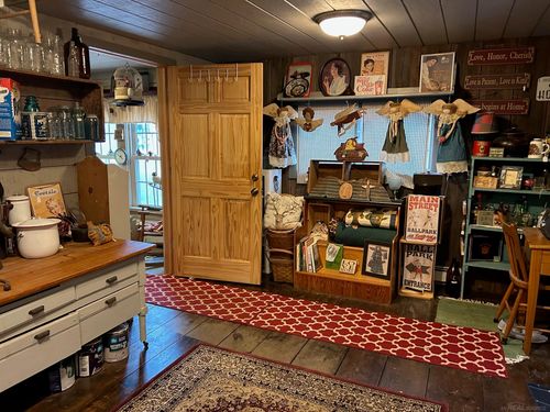 5454 Main St, Lexington, MI, 48450-9384 | Card Image