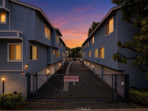 26-9925 Variel Ave, Chatsworth, CA, 91311 | Card Image