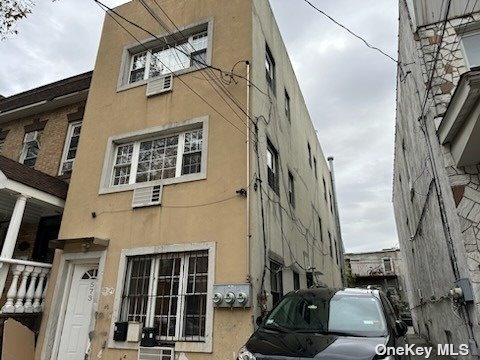 Elton St, Brooklyn, NY 11208