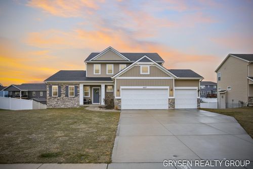 6657 Maria Dr, Hudsonville, MI, 49426-9820 | Card Image