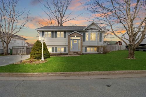 5 Terrebonne Crt, Dartmouth, NS, B2X3S7 | Card Image