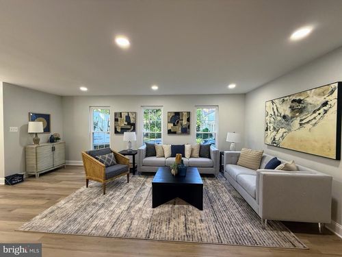 9983 Hemlock Woods Ln, BURKE, VA, 22015-2967 | Card Image