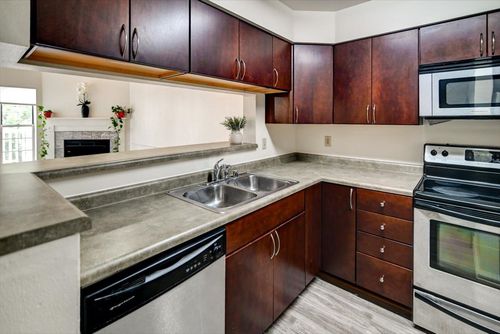 unit-5-901 Harbor House Dr, Madison, WI, 53719-2364 | Card Image