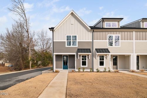 313-313 E 4th St, Wendell, NC, 27591-9045 | Card Image