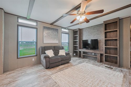 1122 Road 57221, Cleveland, TX, 77327-5672 | Card Image