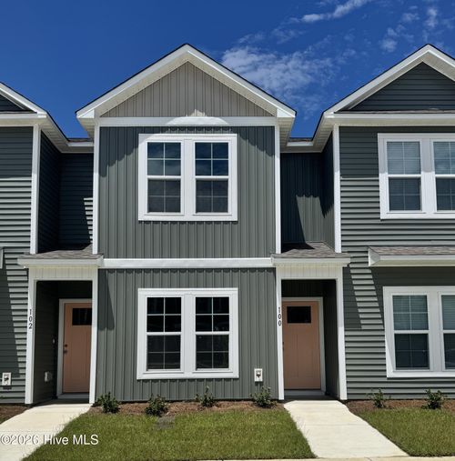 100 Loren Rd, Hubert, NC, 28539-4684 | Card Image