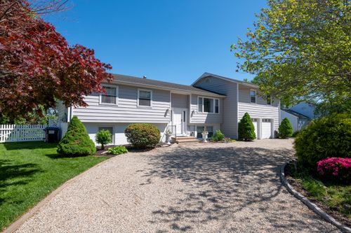 1 Clark Ave, Old Saybrook, CT, 06475-1716 | Card Image