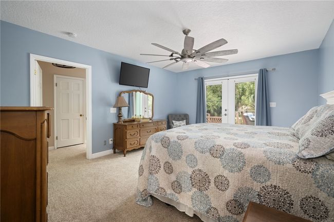 548 Cross Creek Cir, House other with 3 bedrooms, 3 bathrooms and null parking in Sebastian FL | Image 17