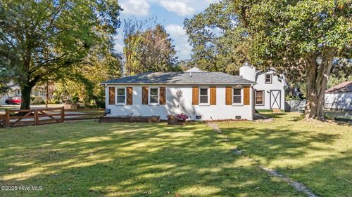 1722 Spencer Ave, New Bern, NC, 28560-5422 | Card Image