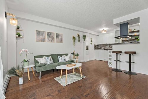 105-123 24 Ave Sw, Calgary, AB, T2S0J8 | Card Image