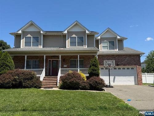 341 Maple St, Moonachie, NJ, 07074-1306 | Card Image