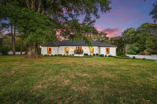 6312 Chickering Cir, Nashville, TN, 37215-5301 | Card Image