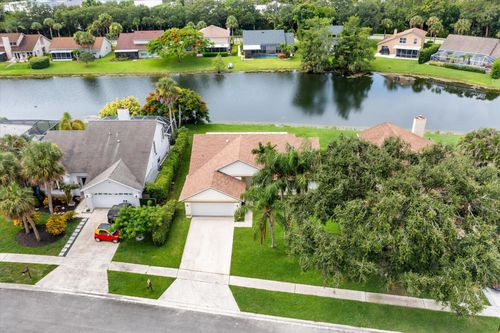 9888 Cross Pine Ct, Lake Worth, FL, 33467-2313 | Card Image