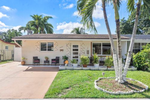 7020 Sw 20th St, North Lauderdale, FL, 33068-4846 | Card Image