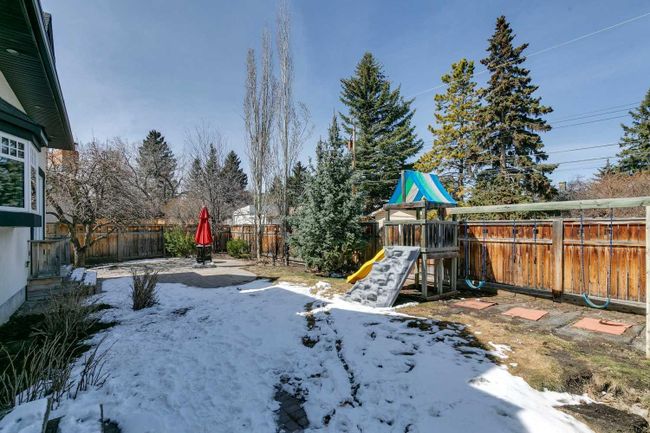 51 White Oak Crescent Sw, Home with 5 bedrooms, 3 bathrooms and 3 parking in Calgary AB | Image 38