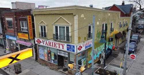 {{alt}} | Card Image