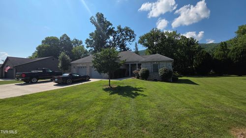 212 Alania Ct, Elizabethton, TN, 37643-6317 | Card Image