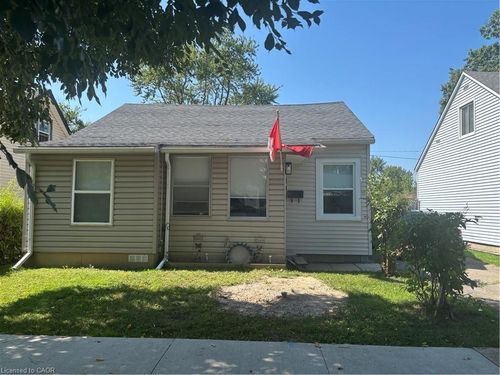 103 Dover Rd, Welland, ON, L3B2V1 | Card Image