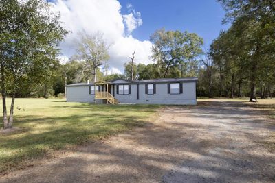 1050 Sweetwater, Home with 4 bedrooms, 2 bathrooms and null parking in Vidor TX | Image 2