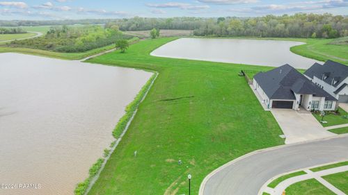 103 Sugar Cane Palm Cir, Youngsville, LA, 70592-5294 | Card Image