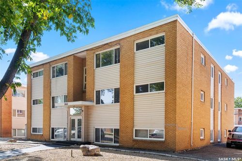 3860 Retallack St, Regina, SK, S4S3B8 | Card Image