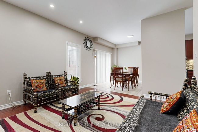 16 Sculptor St, House attached with 4 bedrooms, 3 bathrooms and 1 parking in Brampton ON | Image 9