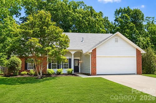 3012 Waycross Dr, Monroe, NC, 28110-6105 | Card Image