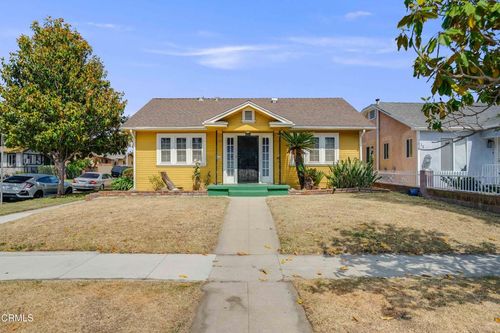 3834 S Van Ness Ave, Los Angeles, CA, 90062-1040 | Card Image