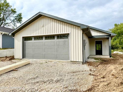 12912 Jefferson St, RUSSELLVILLE, MO, 65074-1152 | Card Image