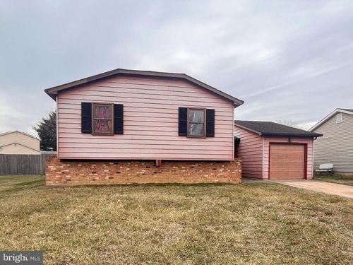 16 Courtland Cir, BEAR, DE, 19701-1203 | Card Image