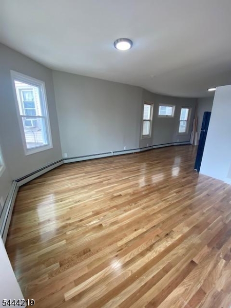 Residential Lease in Newark City 2