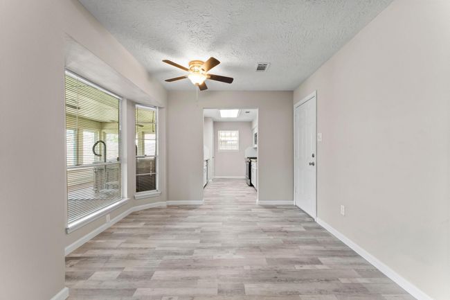 3527 Acorn Way Ln, House other with 3 bedrooms, 2 bathrooms and 2 parking in Spring TX | Image 8