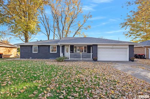 916 E Jackson St, Morton, IL, 61550-1730 | Card Image