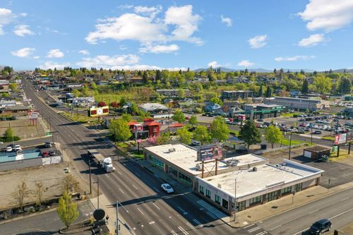 2716 N Division St, Spokane, WA, 99207-2009 | Card Image