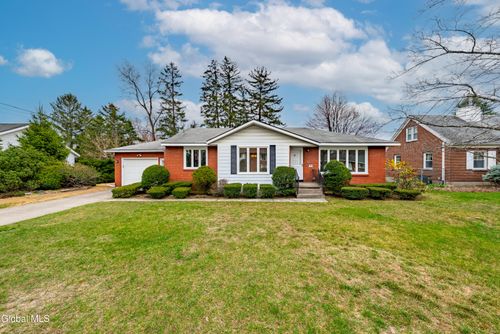 6 Alfred Dr E, Albany, NY, 12205-2912 | Card Image