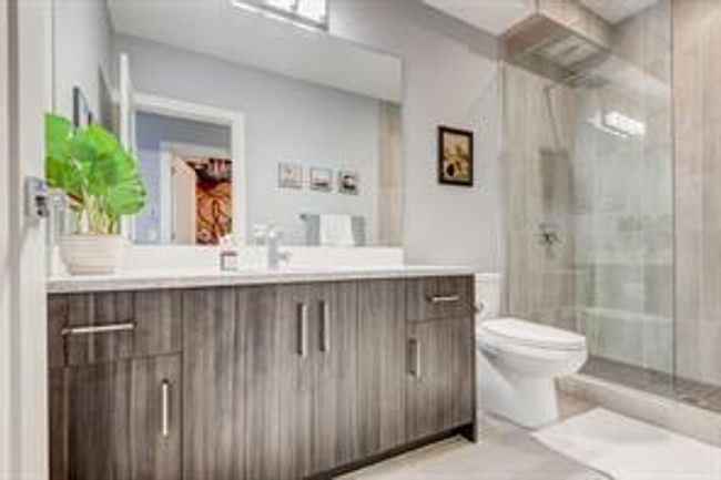 4004 2 St Nw, Home with 4 bedrooms, 3 bathrooms and 2 parking in Calgary AB | Image 42