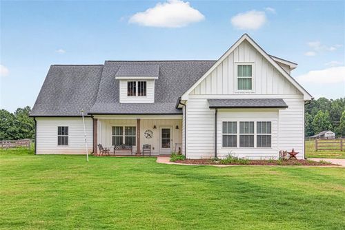 3670 Davis Academy Rd, Rutledge, GA, 30663-2781 | Card Image
