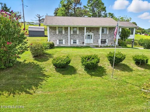 1719 Boone Cir, Tazewell, TN, 37879-4232 | Card Image