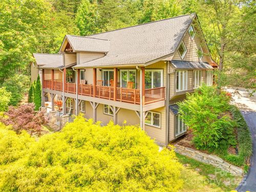 65 Hillcrest Dr, Weaverville, NC, 28787-8925 | Card Image