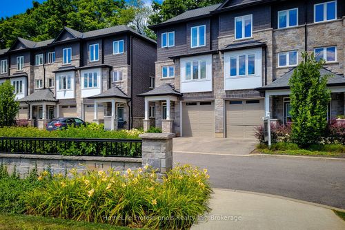 7-111 Wilson St E, Ancaster, ON, L9G2B6 | Card Image