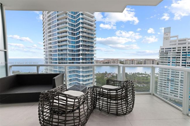 APT-2004 - 50 S Pointe Dr, Condo with 2 bedrooms, 3 bathrooms and null parking in Miami Beach FL | Image 25