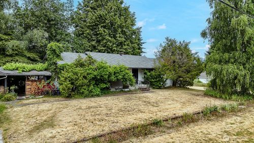 9139 Burnett Rd Se, Yelm, WA, 98597-9788 | Card Image