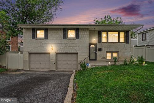 1306 N 14th St, HARRISBURG, PA, 17103-1205 | Card Image