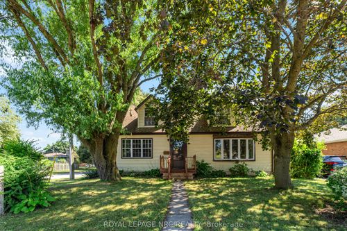 6528 Riall St, Niagara Falls, ON, L2J1Z6 | Card Image