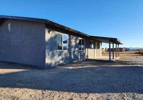 4231 E Kellogg Rd, Pahrump, NV, 89061-7937 | Card Image