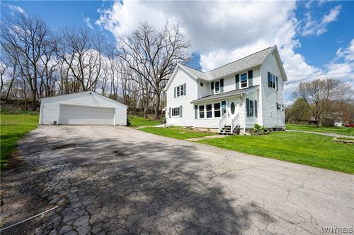 17 Brad St, Warsaw, NY, 14569-9702 | Card Image